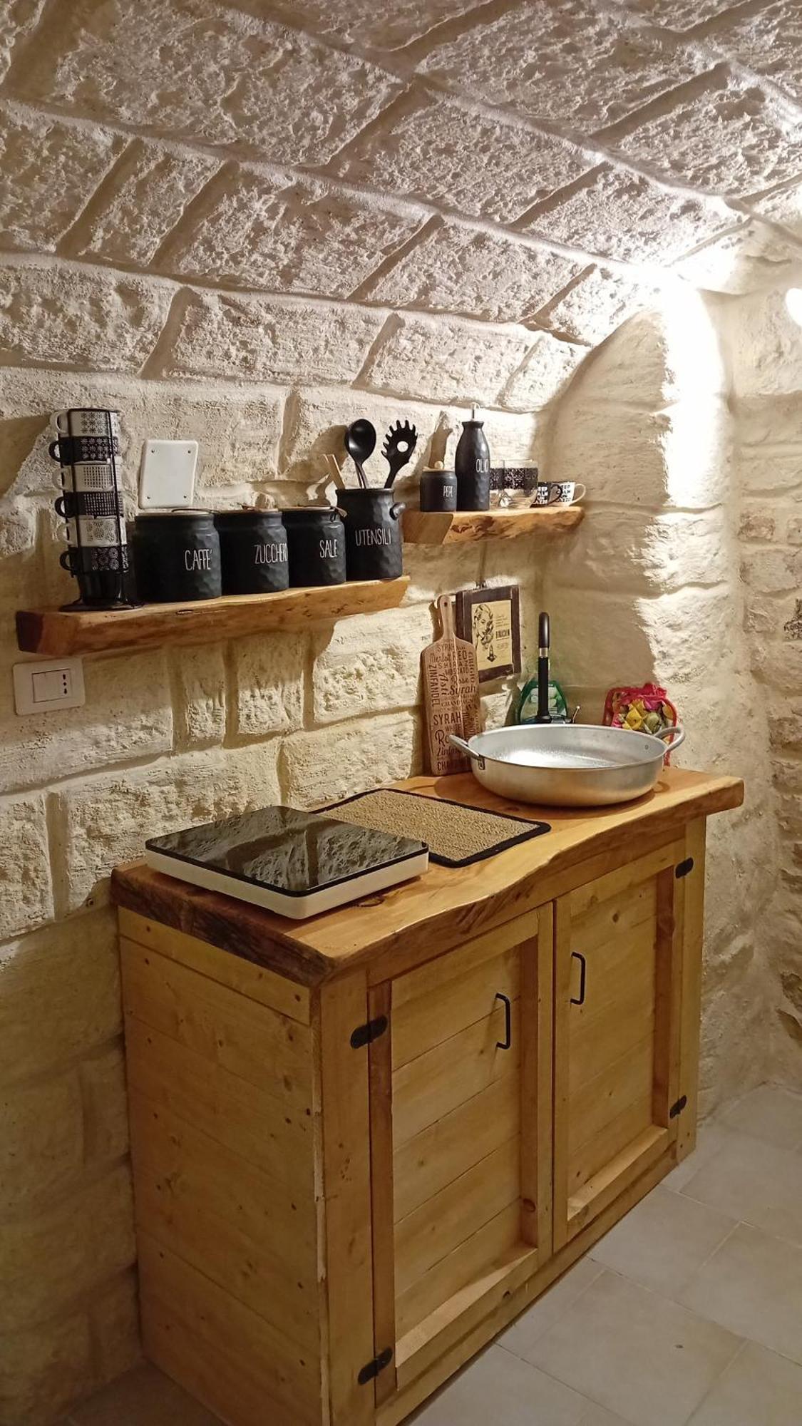 B & B La Grotta 比谢列 外观 照片